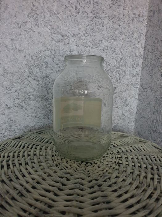 Продам банки двухлитровые