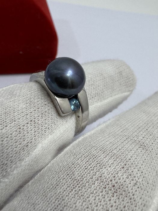 Inel argint 925 cu perla neagra si aquamarine.