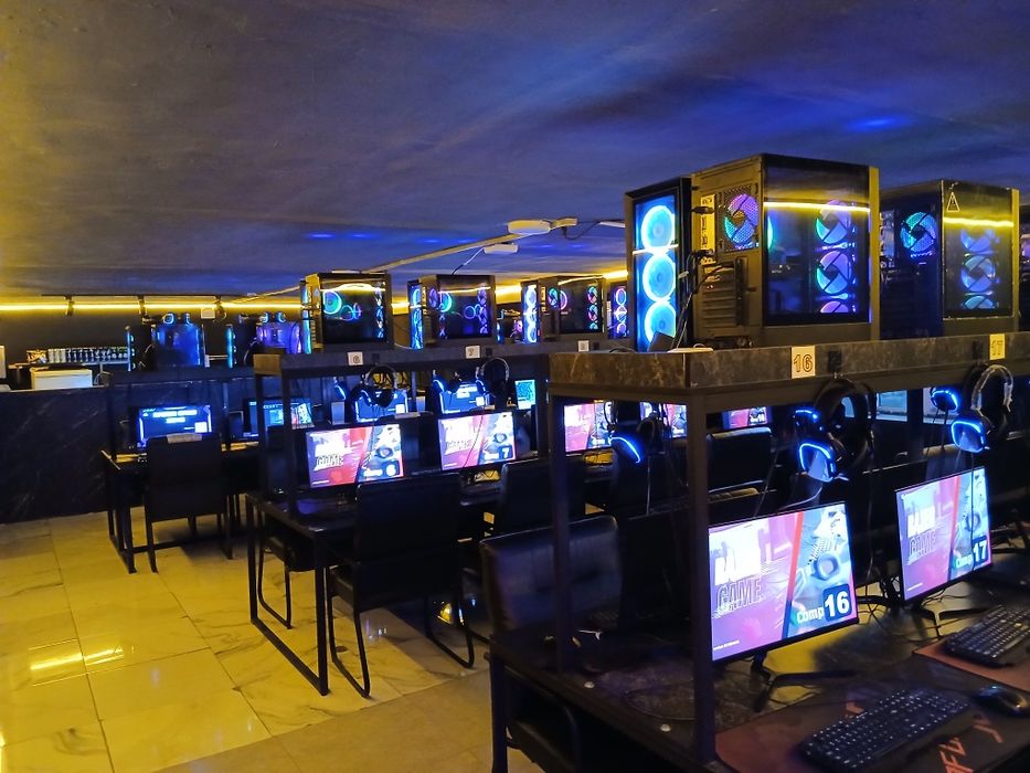 Tayyor Gameclub uchun 50ta kompyuter