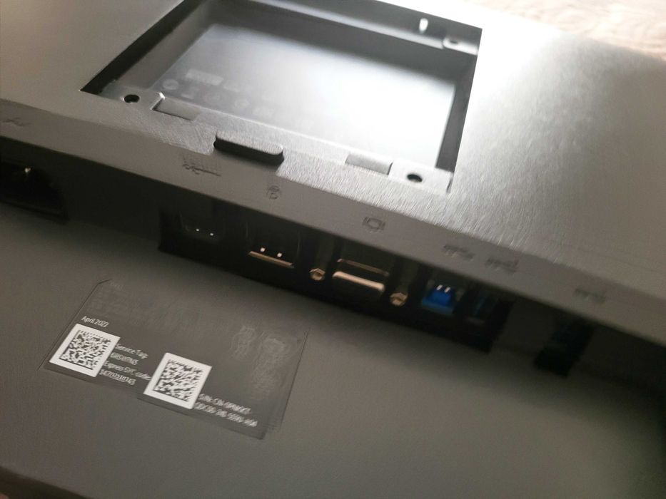 Монитор Dell p2422 IPS 24 инча