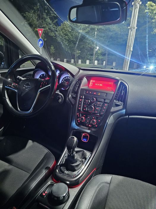 Opel Astra j  1.7  Dtr 125hp