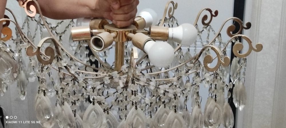 Продам люстру отличного качества