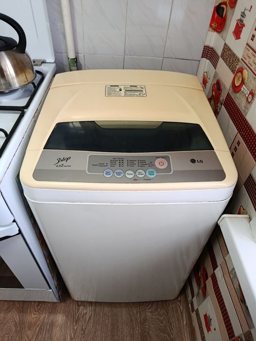 Продам стиральную машину