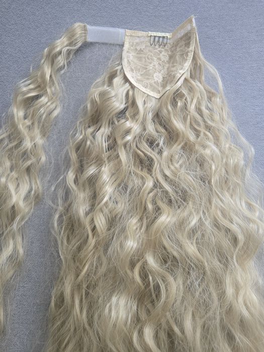 Чисто нова руса опашка на вълни