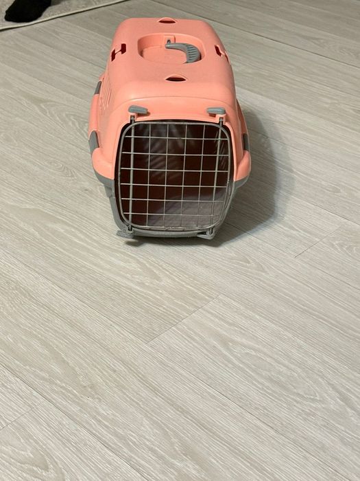 Продается переноска для домашних   животных