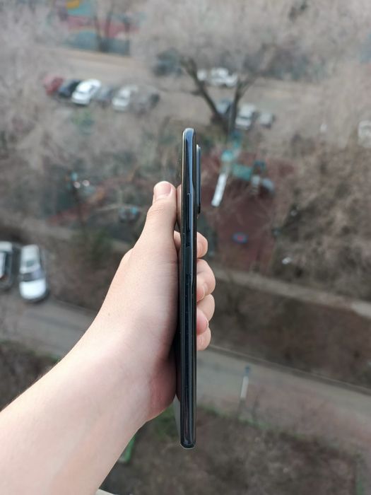 Xiaomi Redmi Note 10 Pro

Телефон находится в идеальном состо