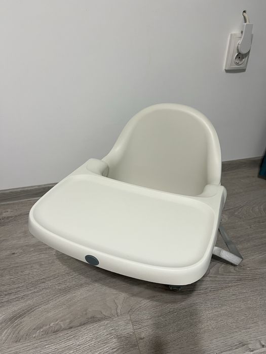 Scaun de masă copii 3-în-1 (Scaun înalt, Booster de scaun și Scăunel de podea) – Stare excelentă