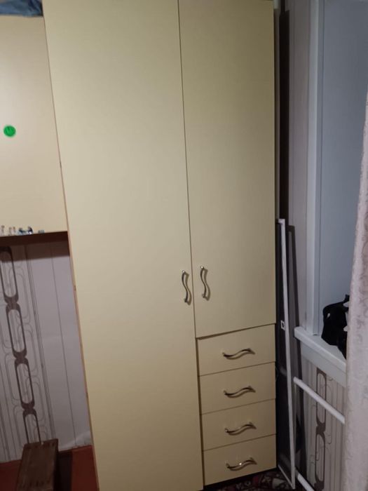 Продам два шкафа