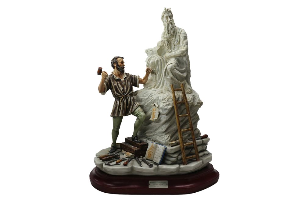 Статуэтка из фарфора Моисей Capodimonte Италия
