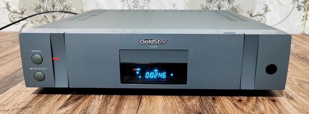 Янги упаковкада Видеомагнитафон