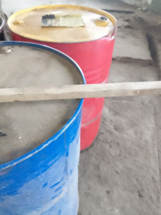 Продам 200 л бочки