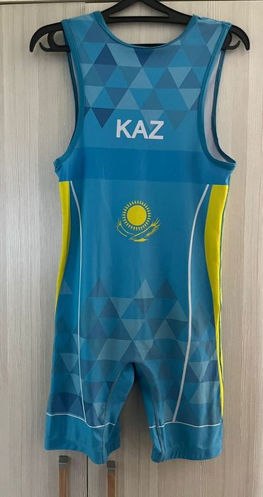 Еркин      курес