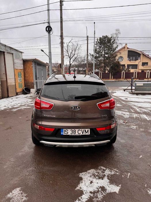 Kia Sportage 4WD, Panoramic, Piele, AT, Navigatie, Diesel