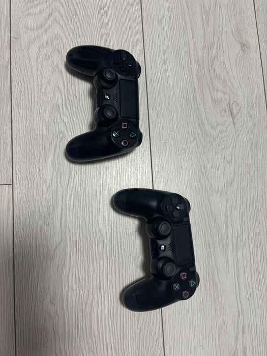 PlayStation 4 SLIM.(jos descrierea)