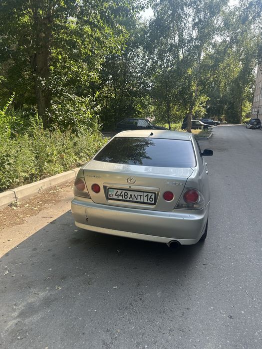 Lexus IS200 продам торг
