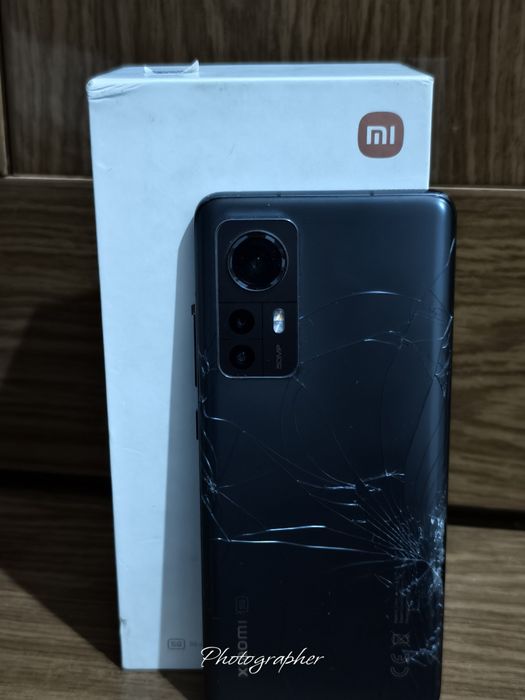 Xiaomi 12 8/256 продам или обмен