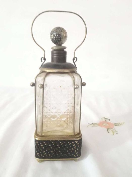 Sticla cristal cu dop si mecanism muzical