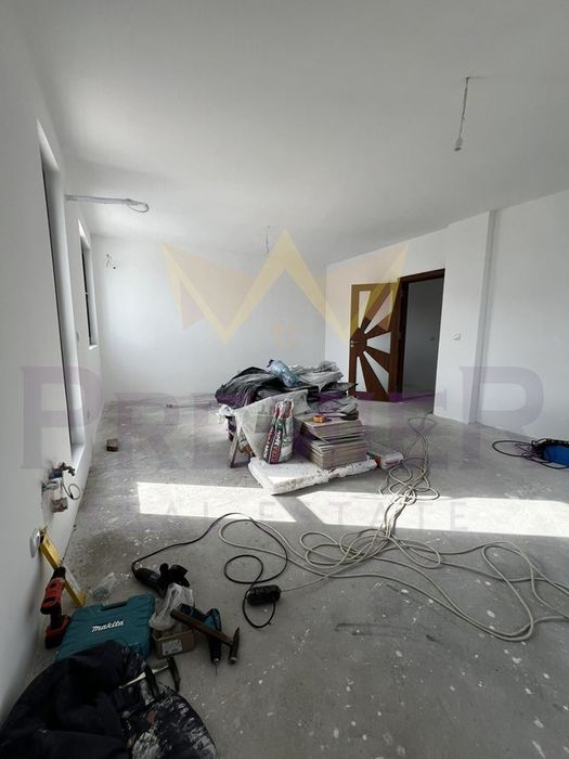 Продава се Четиристаен апартамент в Варна, Виница - 135 кв.м за 1058 €/кв.м - Снимка #3