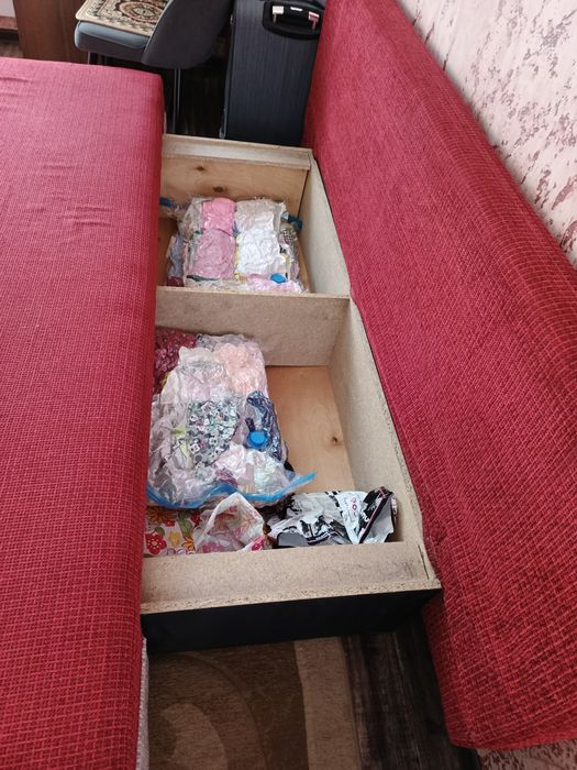 Тахта отдам самовывоз