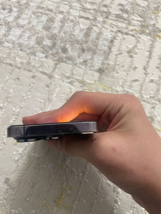 Продам iphone 14 pro