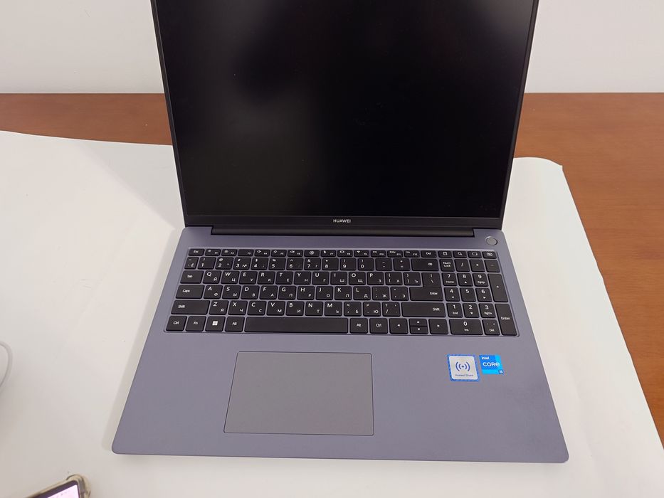 Продам Huawei matebook d16