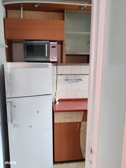 Apartament 3 camere, balcon, Rogerius