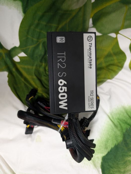 Блок питания Thermaltake 650w 80+ silver