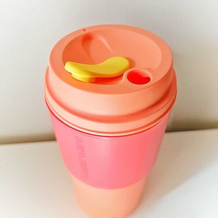 Чаша за кафе 490 мл Tupperware с капак и гумен пръстен