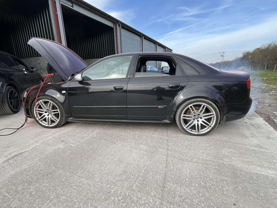 Задна броня,задни калници и прагове за rs4 b7 sedan