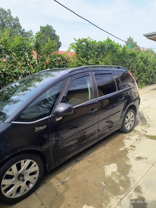 Vând Citroen C4 Grand Picasso