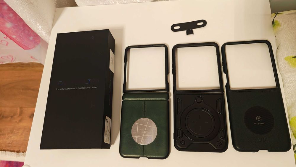 Motorola RAZR 60 ULTRA без забележки.