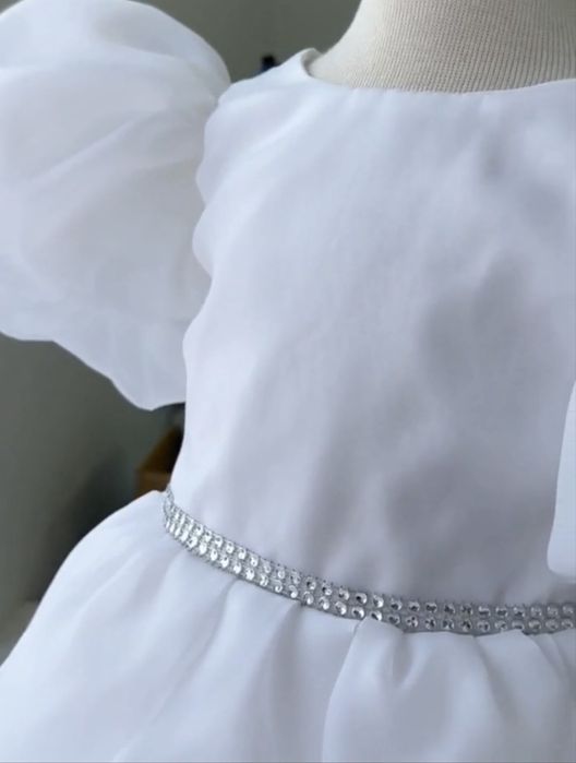 Платье белоснежное