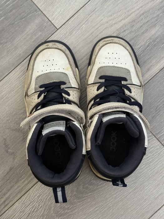 Отдам вессение ботиночки