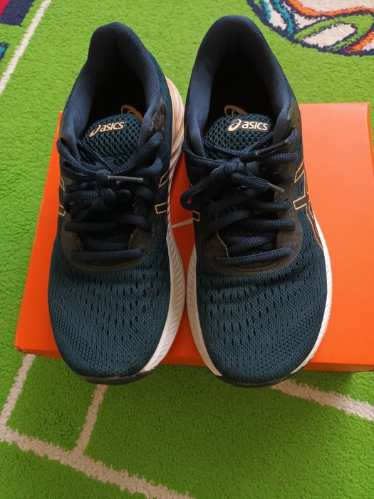 Маратонки асикс 36 номер за момче