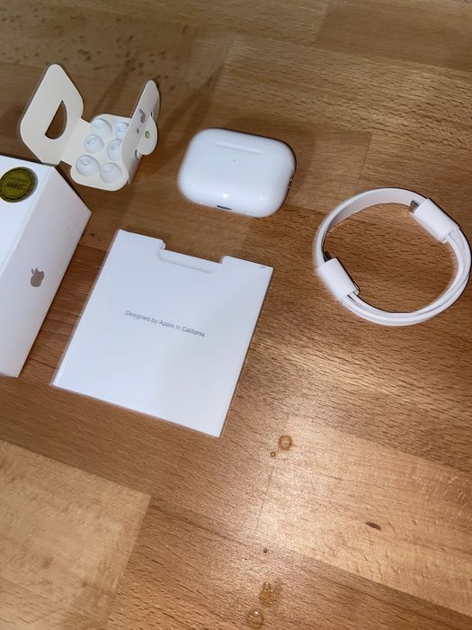Air pods pro generatia a 2-a