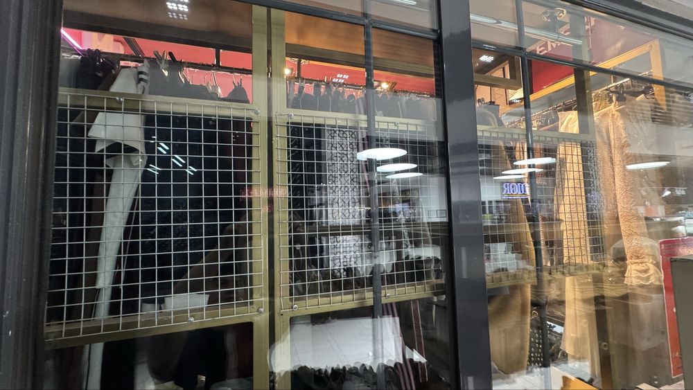 Продаются 3 стойки