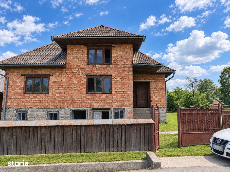 Casă solidă în inima Maramureșului Istoric – Călinești