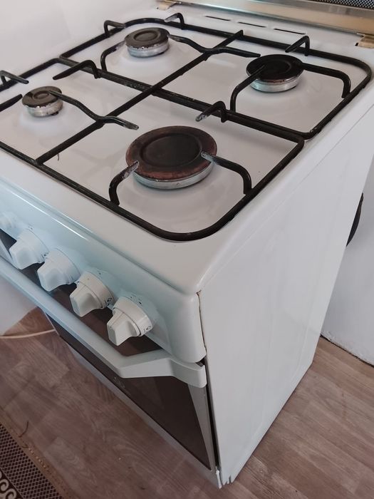 Газовая плиту INDESIT