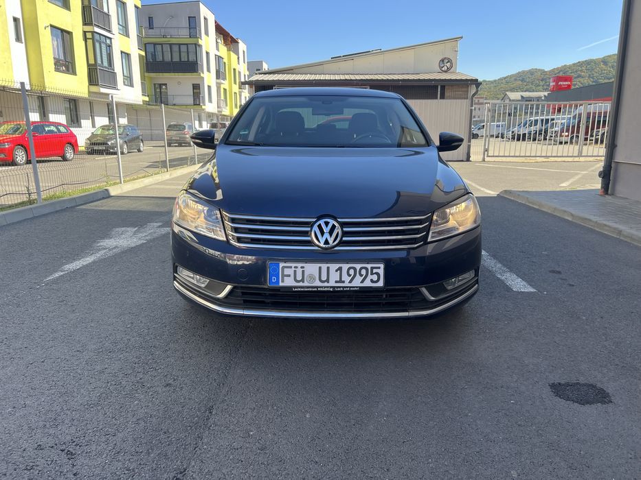 VOLKSWAGEN Passat 0 — imagine 1