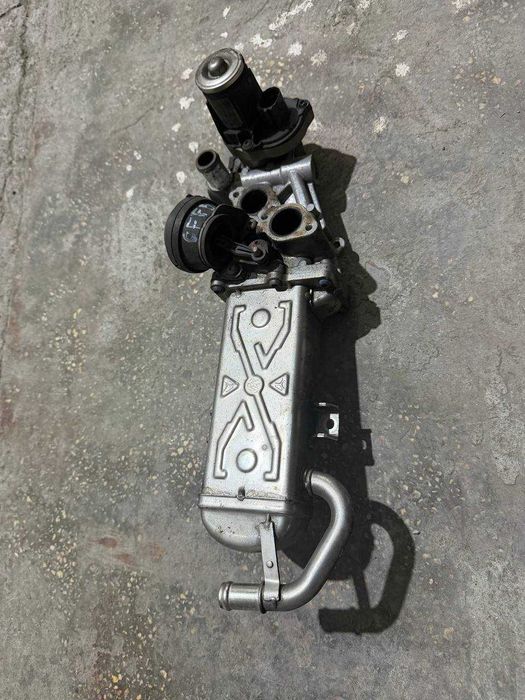 EGR si racitor gaze vw passat b7 2.0 TDI 140cp cod motor CFFB