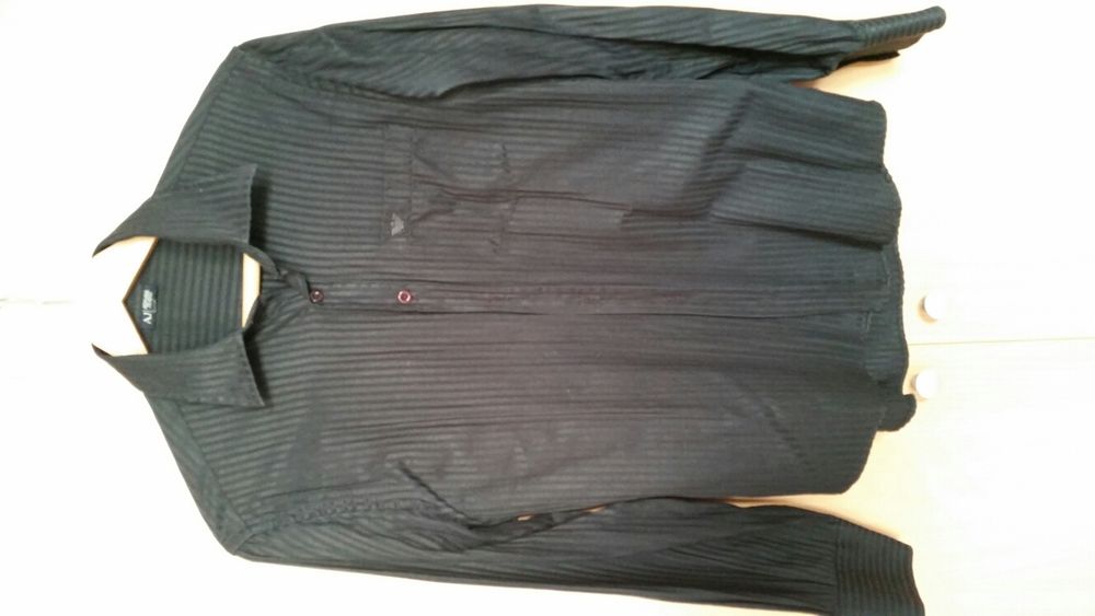 Мъжка риза-ризи-Оригинални-по договаряне !!!