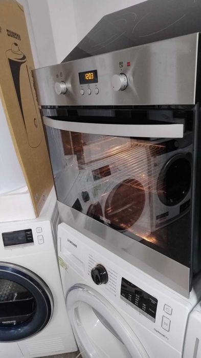 Фурна за вграждане ZАNUSSI 74л INOX-ИНОКС ZOB35602XK