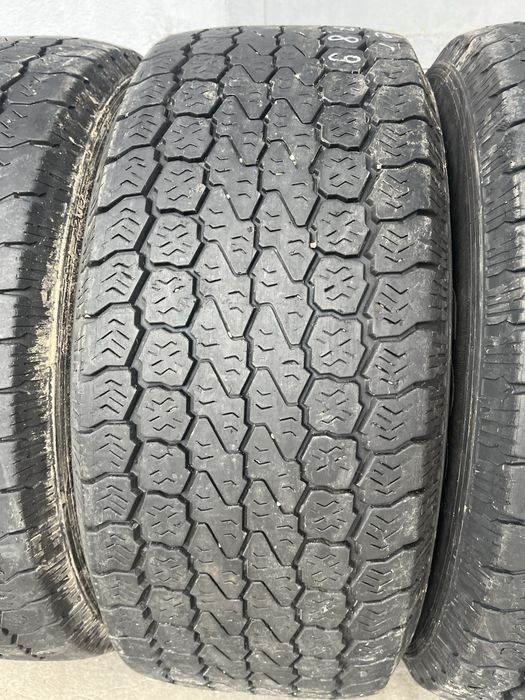 4 бр. всесезонни лекотоварни гуми 285/65/16C GoodYear DOT 1613 5-6 mm