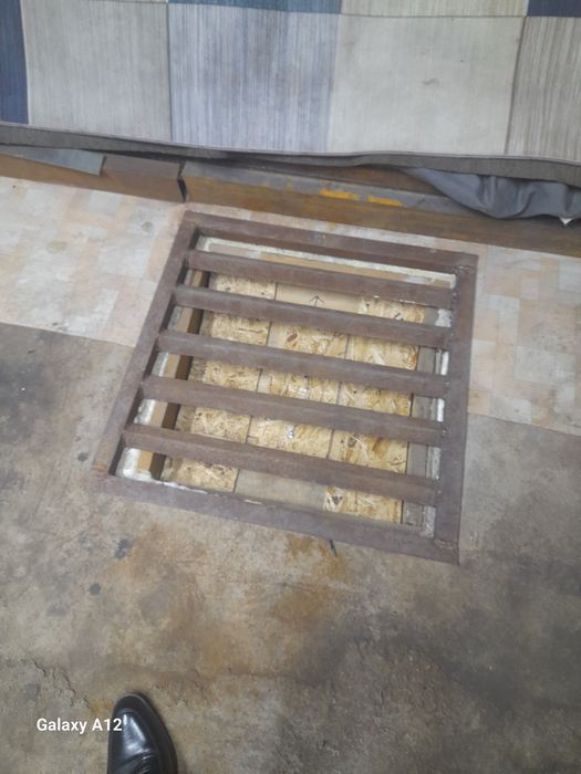 Продам гараж на проспекте.