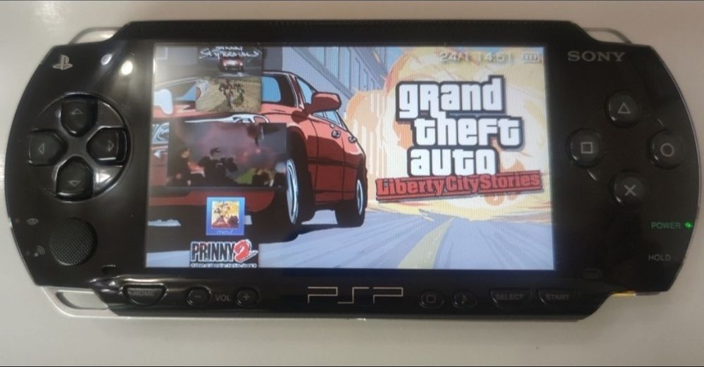 PSP-1004+64 gb+160 Игри