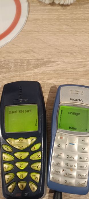 Nokia 1100 și 3410 și 3310