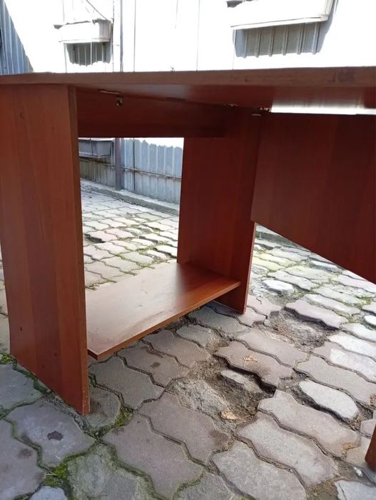 Стол книжка