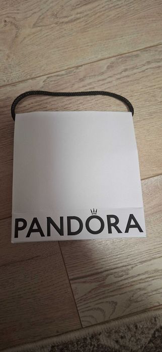 Пандора колие в много добро състояние