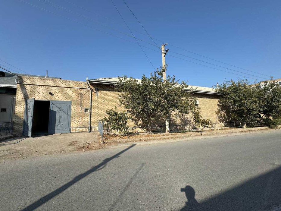 6 so’tiqli qurilishi tugallanmagan hovli sotiladi