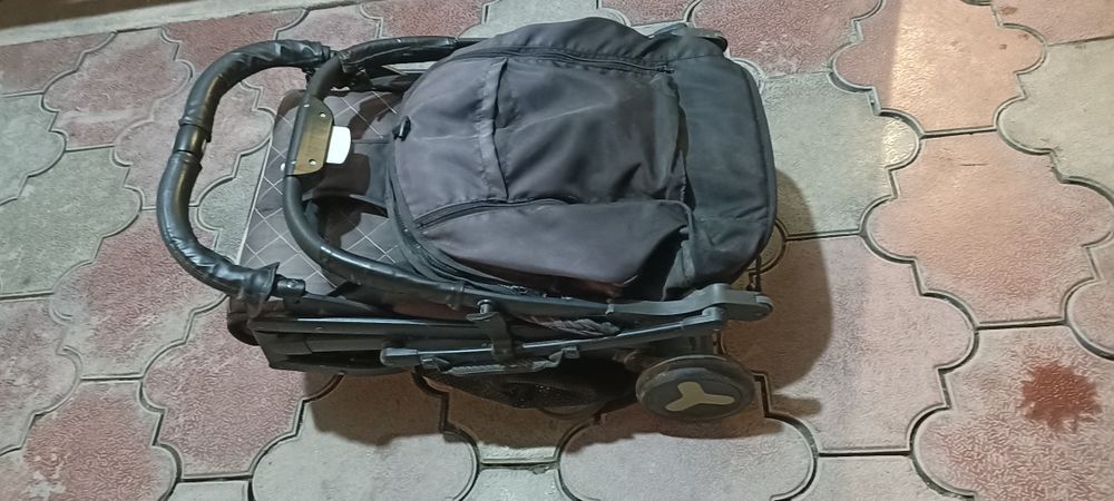 Срочно продам коляску